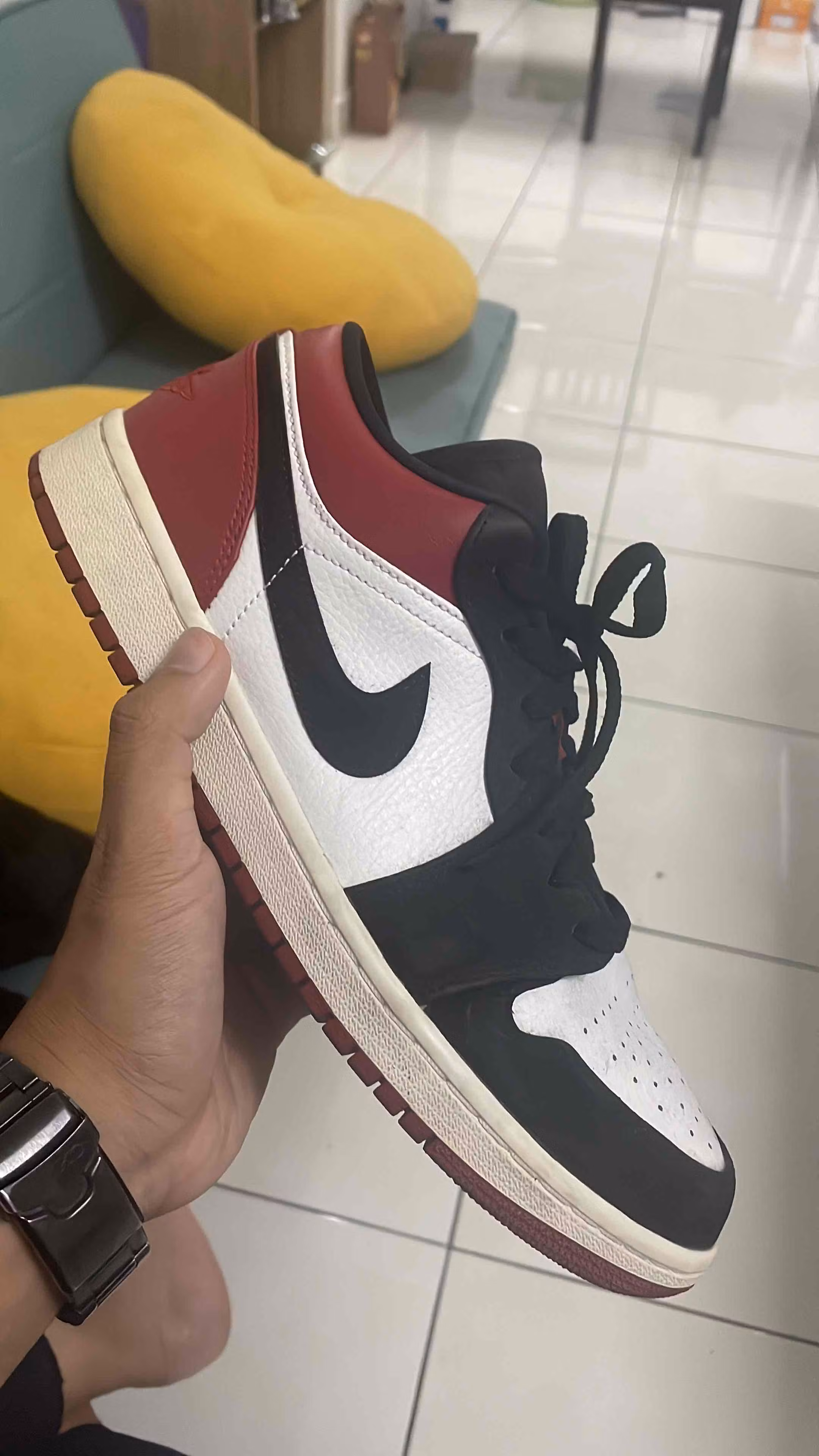 Air Jordan 1 Low 'Black Toe' 553558-116 Air Jordan 1 Low 'Black Toe' 553558-116
